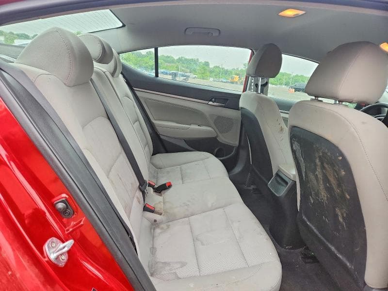 2018 HYUNDAI ELANTRA SEL 10