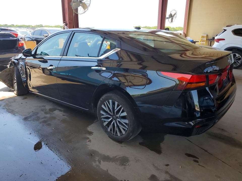 2024 NISSAN ALTIMA SV 2