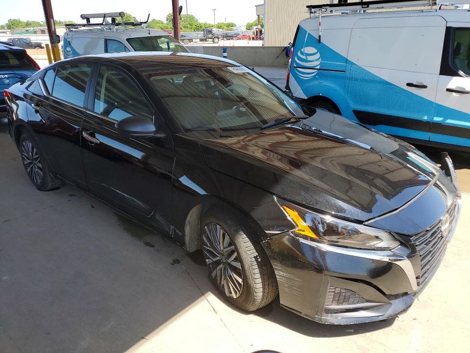 2024 NISSAN ALTIMA SV 4