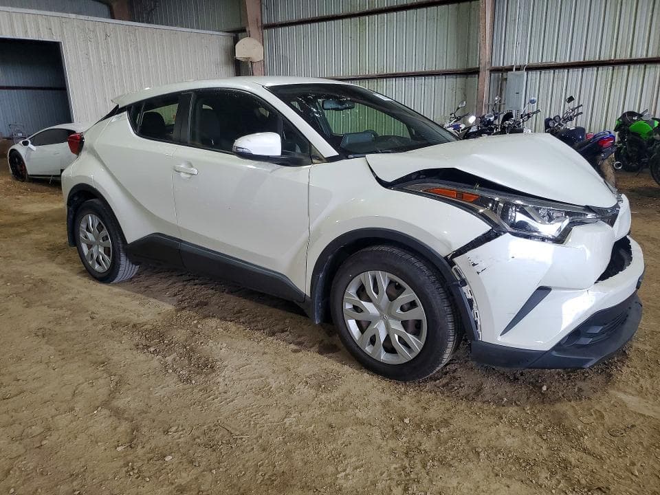 2019 TOYOTA C-HR LE 4