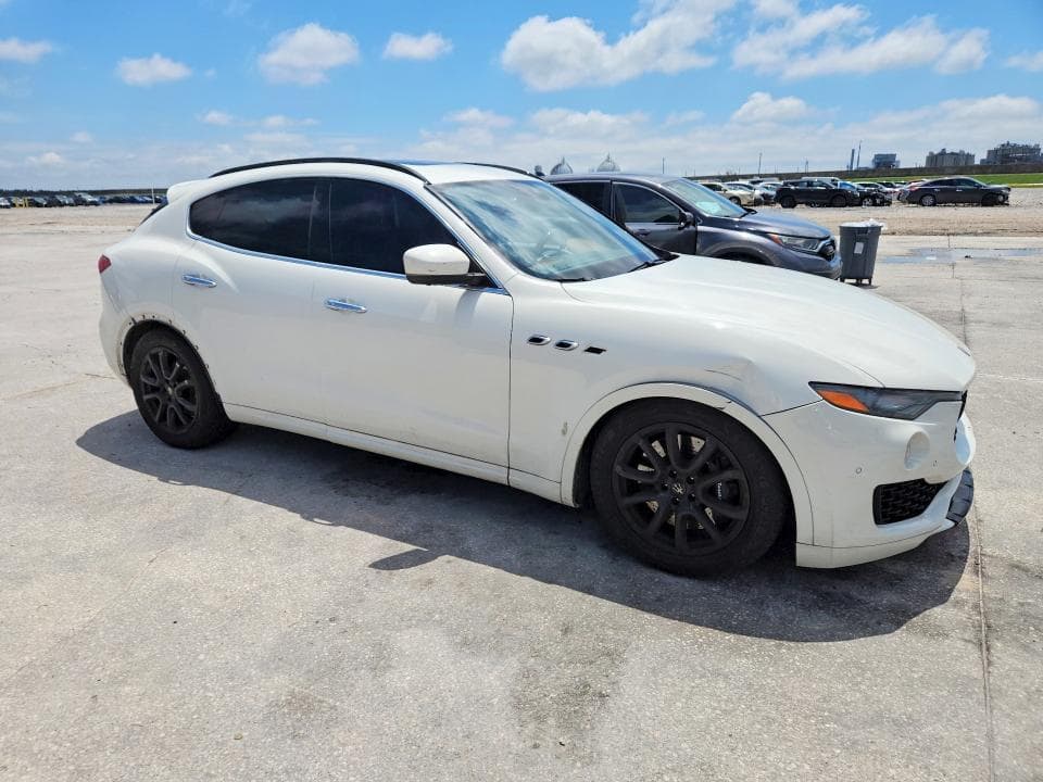 2017 MASERATI LEVANTE S SPORT 4