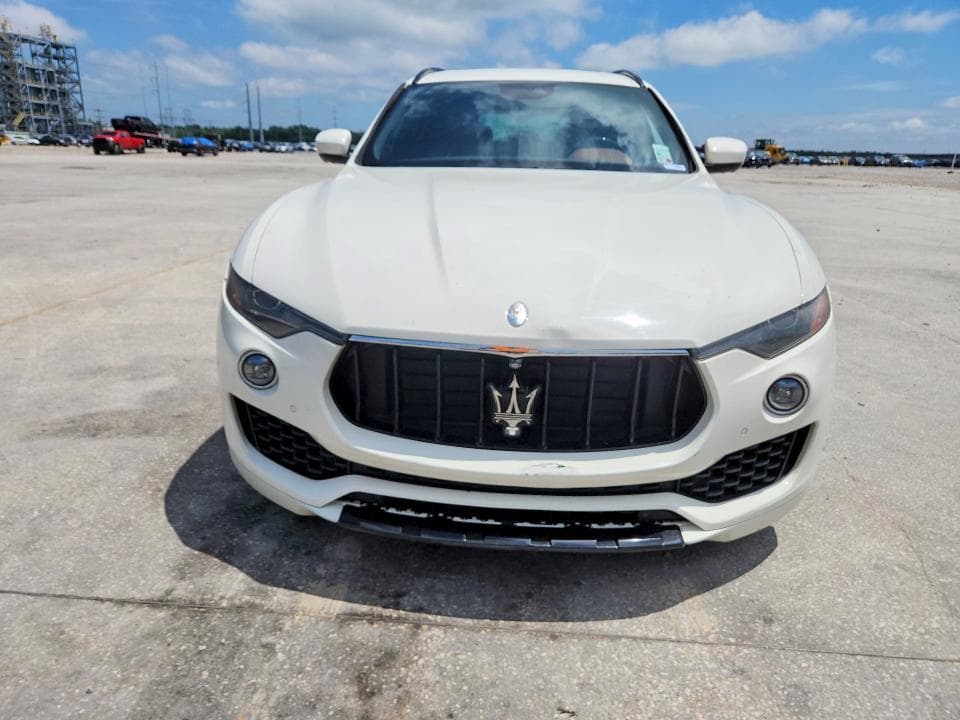 2017 MASERATI LEVANTE S SPORT 5