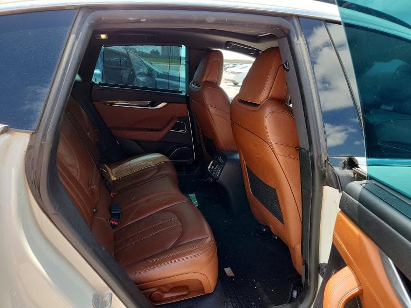 2017 MASERATI LEVANTE S SPORT 10