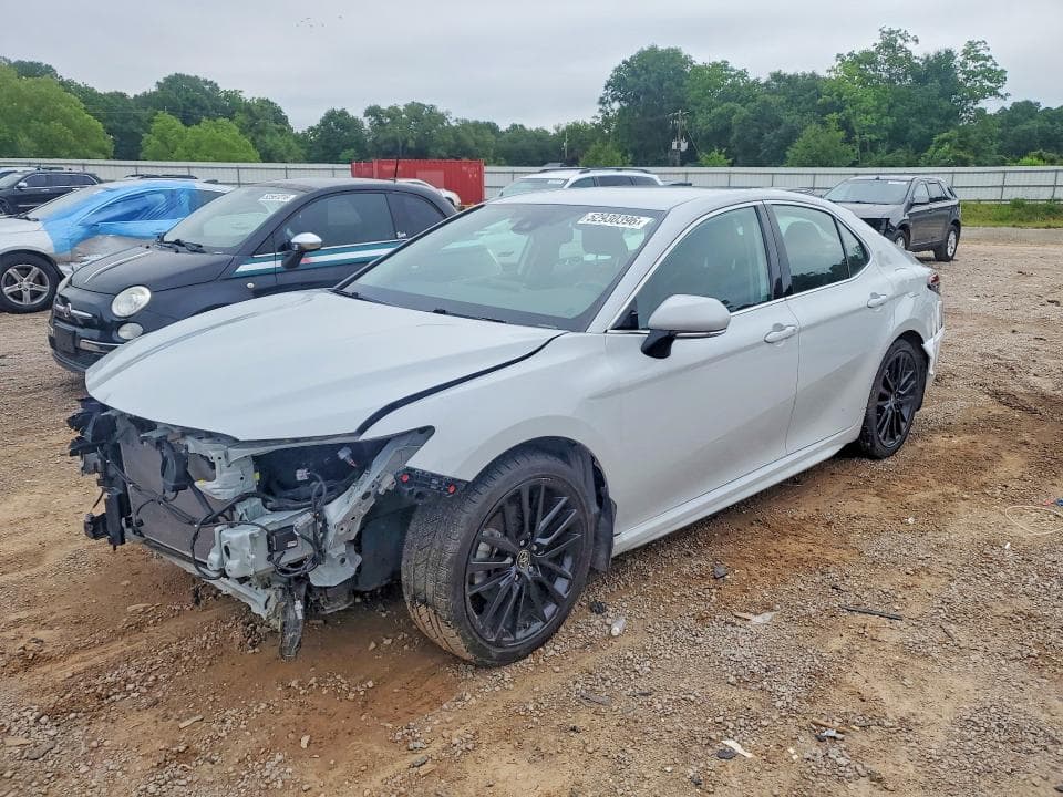 2024 TOYOTA CAMRY XSE - 1