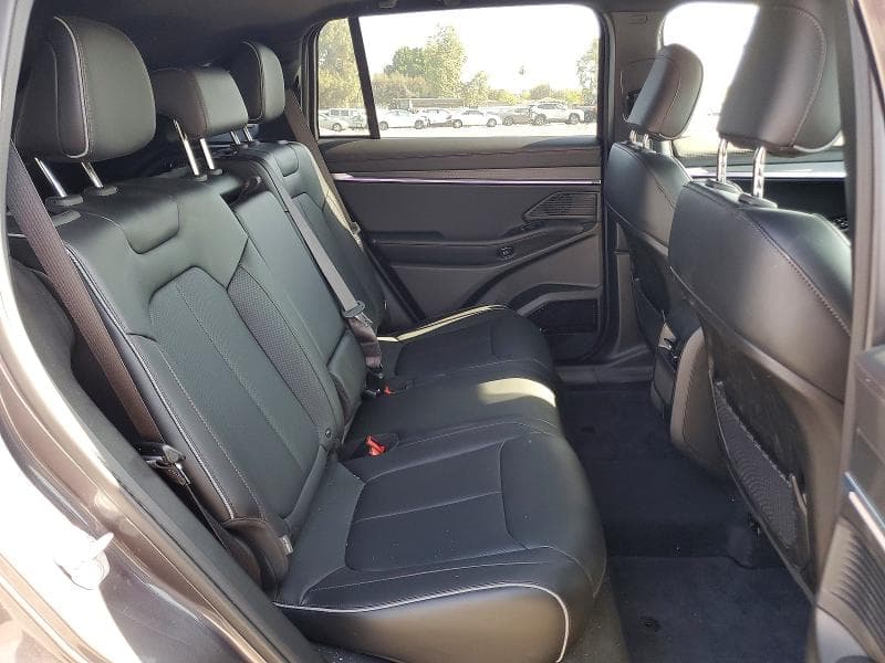 2025 JEEP WAGONEER S LIMITED 11