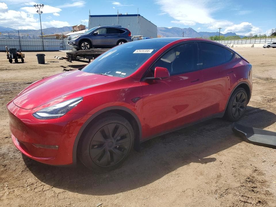 2025 TESLA MODEL Y 2