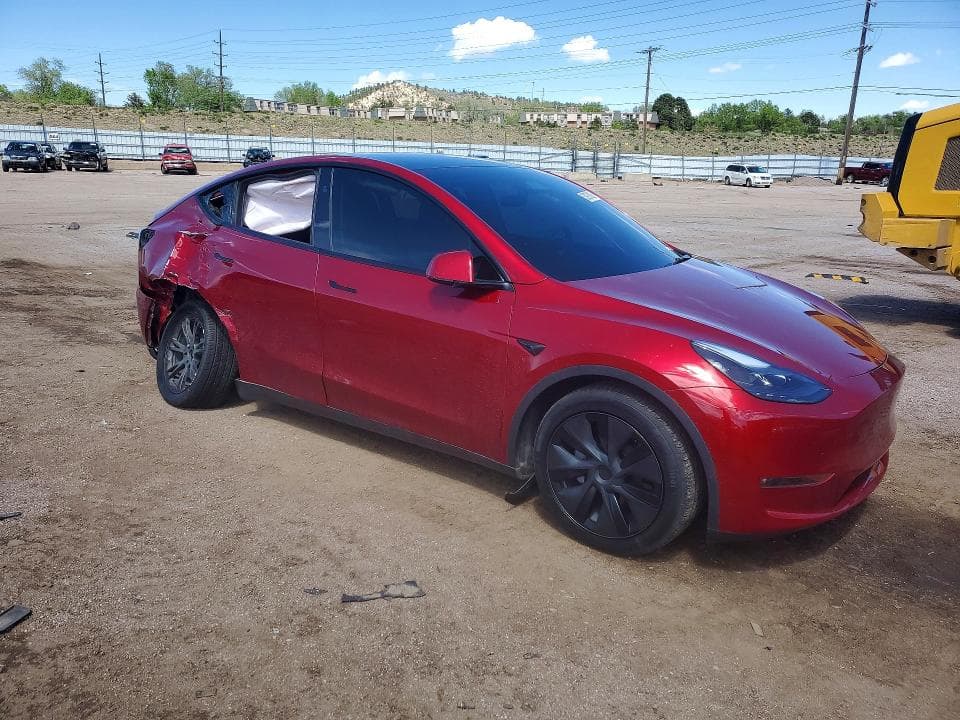 2025 TESLA MODEL Y 5