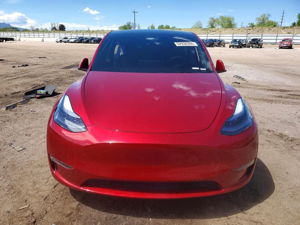 2025 TESLA MODEL Y 6