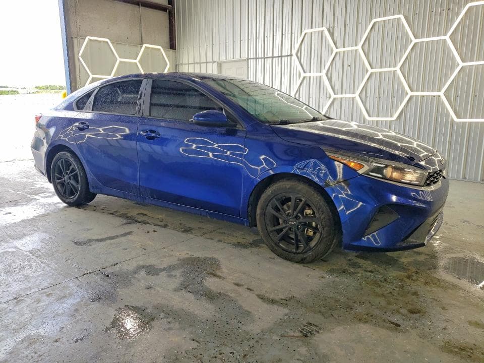 2022 KIA FORTE LXS 4