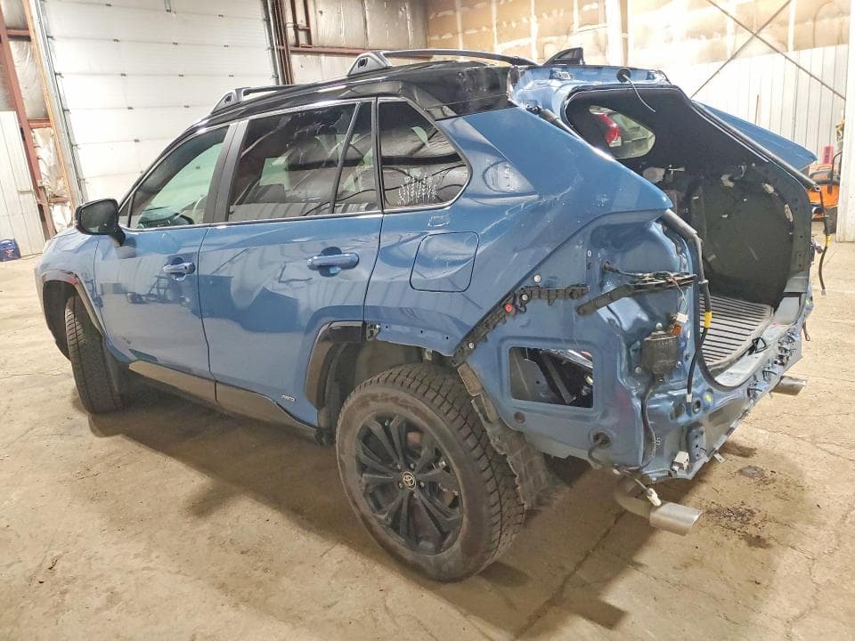 2025 TOYOTA RAV4 XSE 2