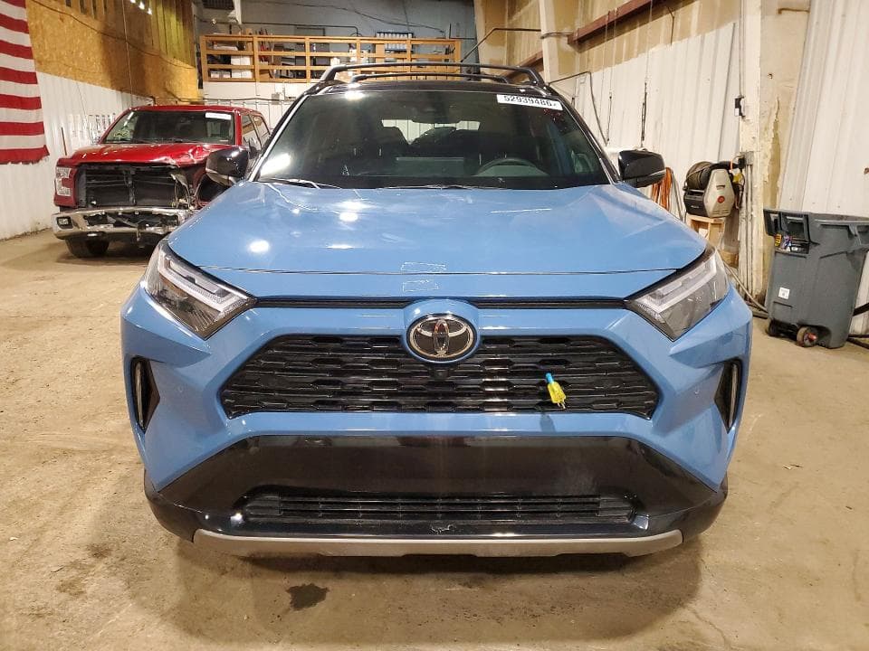 2025 TOYOTA RAV4 XSE 5