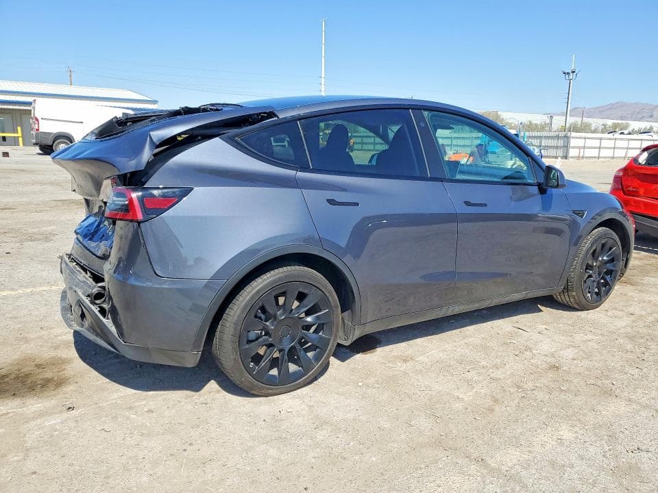 2023 TESLA MODEL Y 3