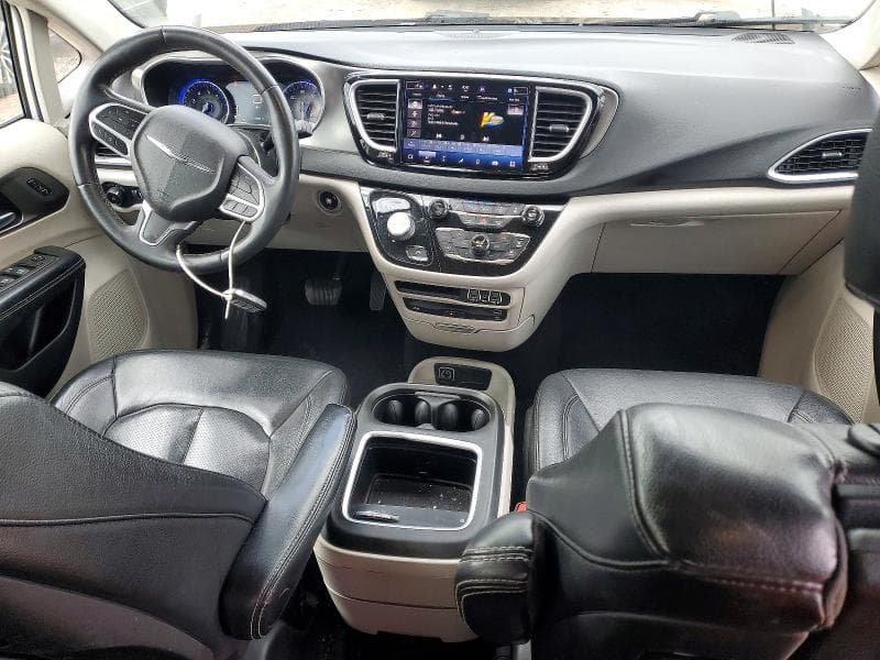 2022 CHRYSLER PACIFICA TOURING L 8