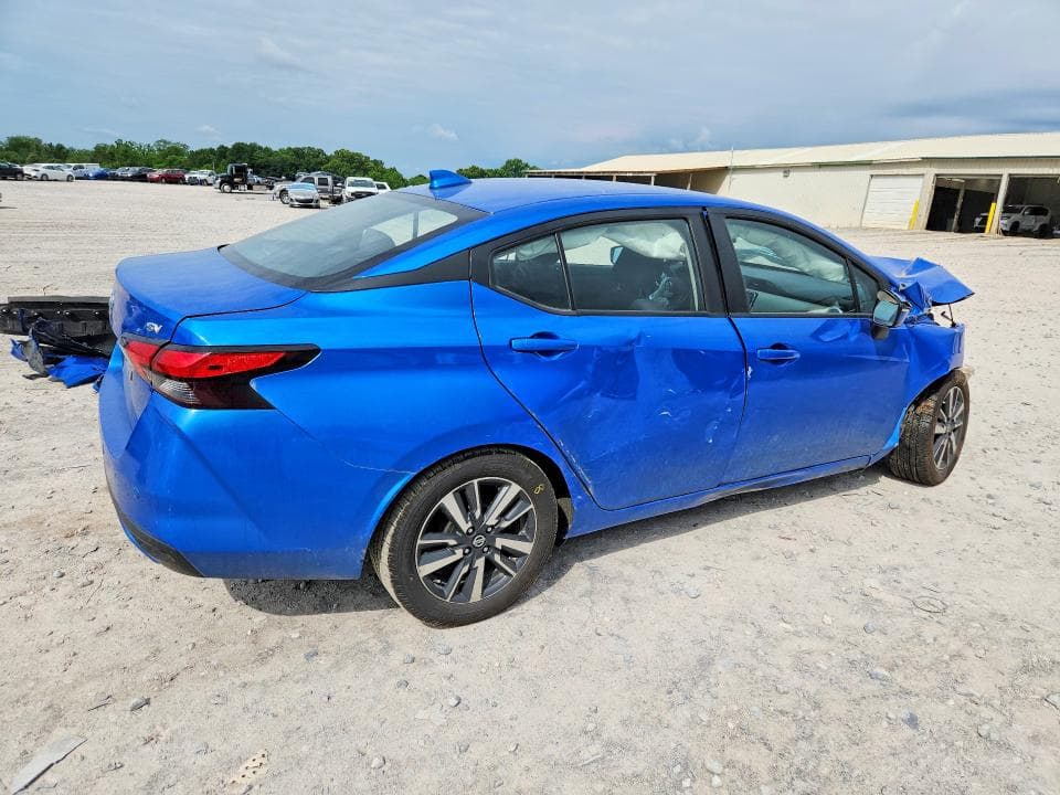 2021 NISSAN VERSA SV 3