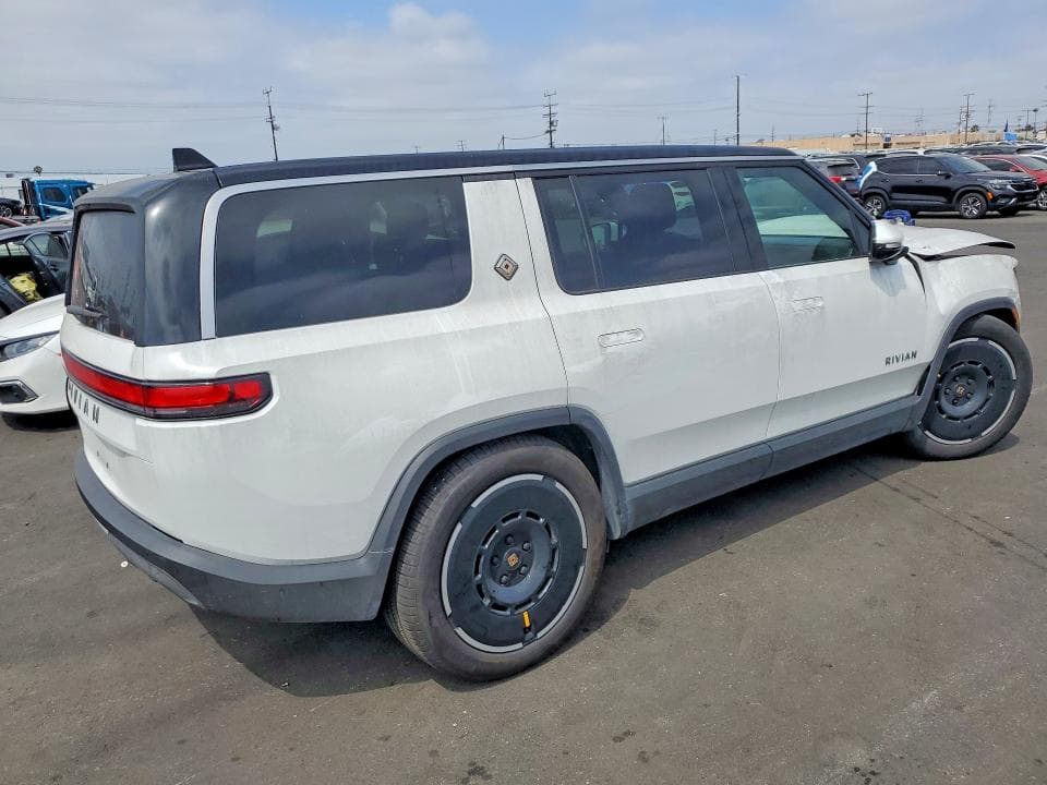 2025 RIVIAN R1S ADVENTURE 3