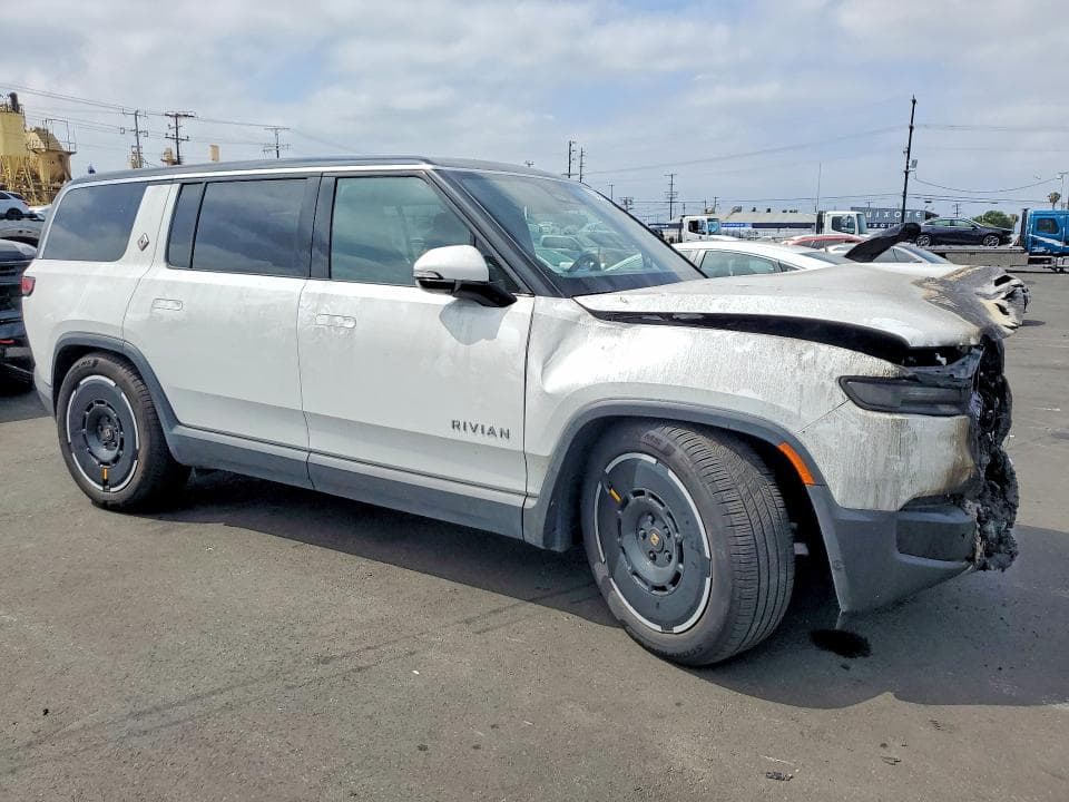 2025 RIVIAN R1S ADVENTURE 4