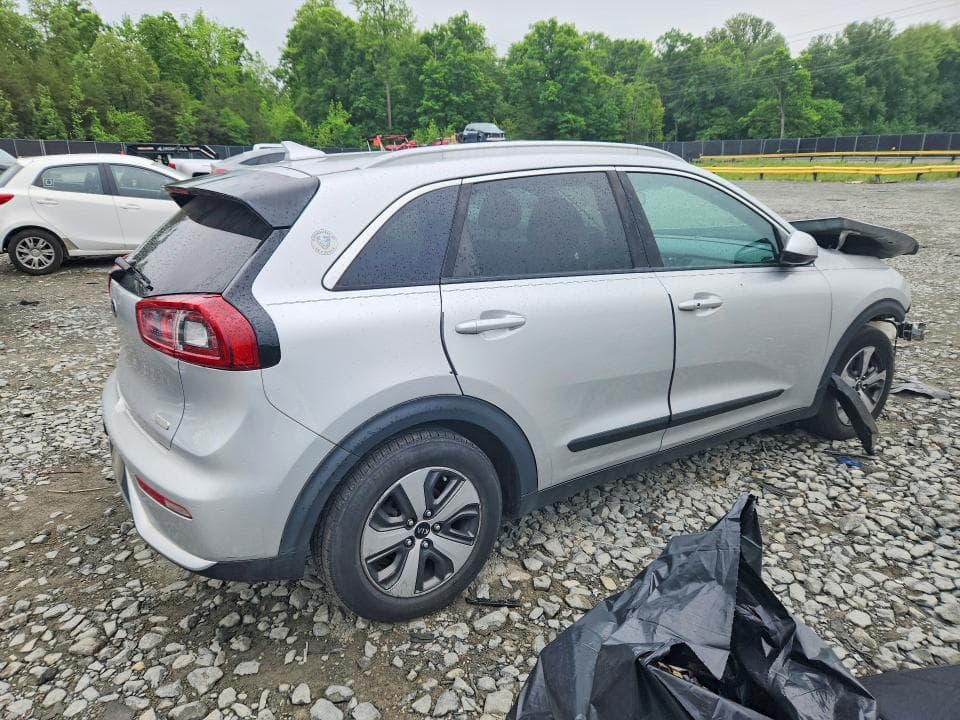 2017 KIA NIRO LX 3
