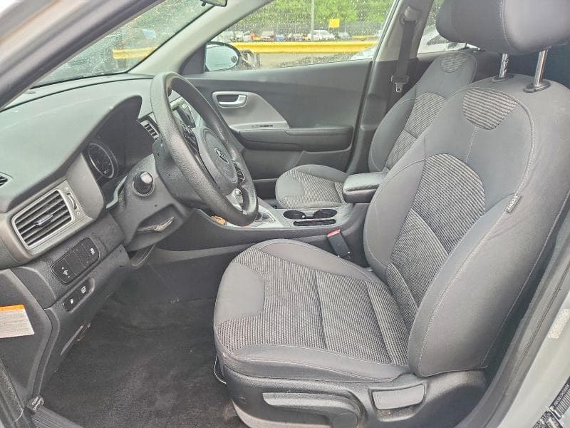 2017 KIA NIRO LX 7