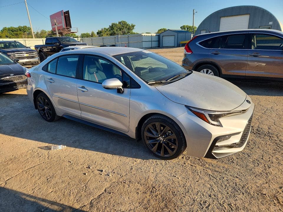 2026 TOYOTA COROLLA SE 4