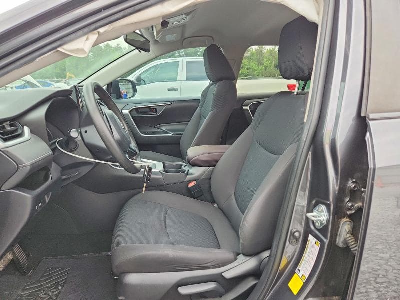 2020 TOYOTA RAV4 LE LE 7