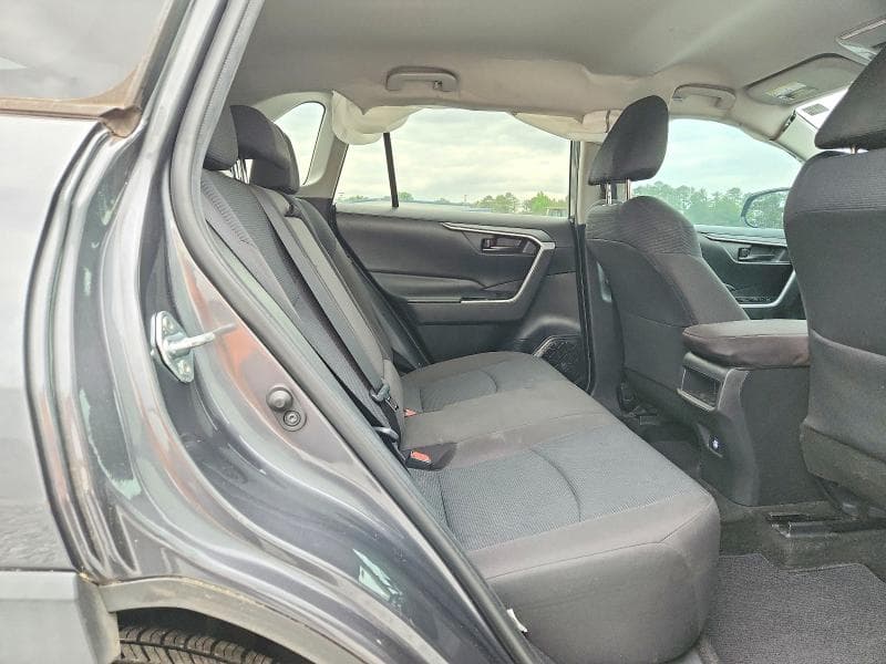 2020 TOYOTA RAV4 LE LE 10