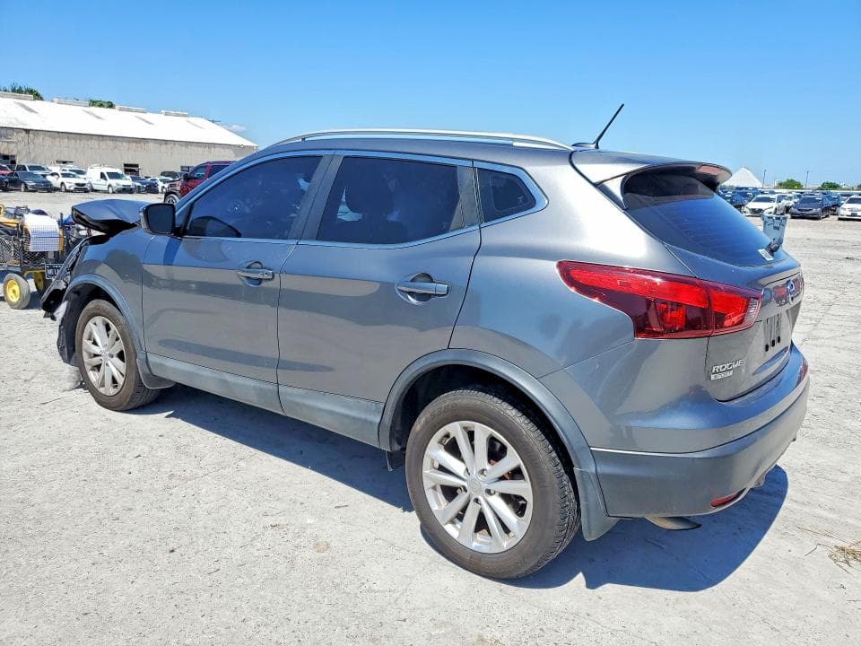2017 NISSAN ROGUE SPORT SV 2