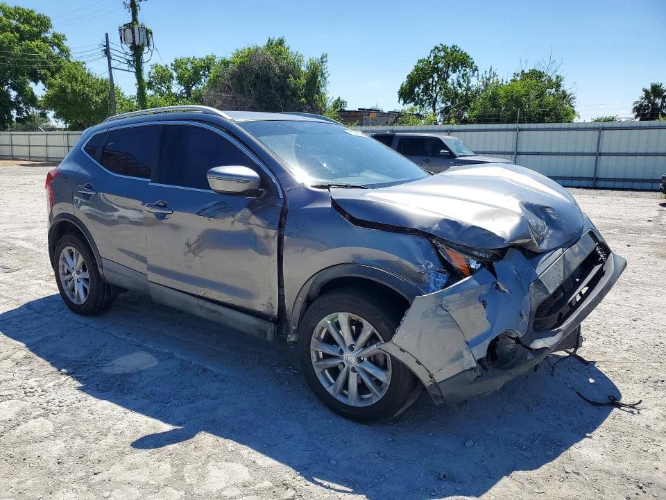 2017 NISSAN ROGUE SPORT SV 4