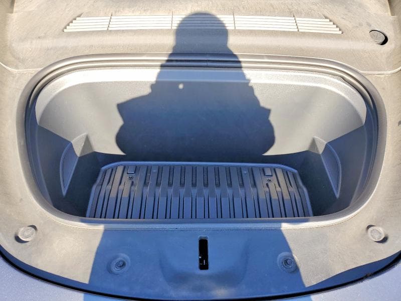2024 TESLA MODEL Y 11