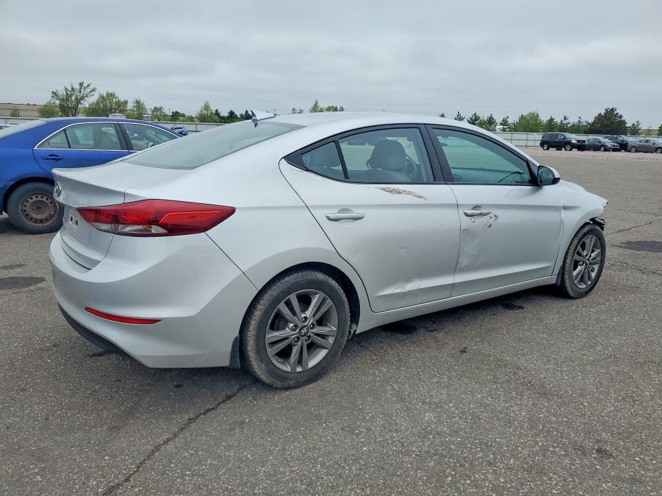 2017 HYUNDAI ELANTRA SE 3