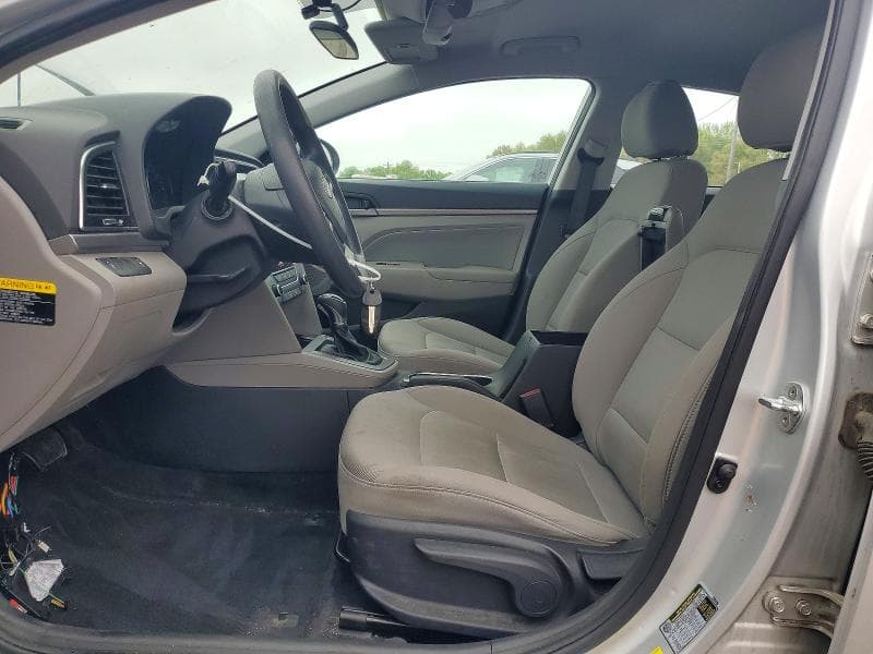 2017 HYUNDAI ELANTRA SE 7