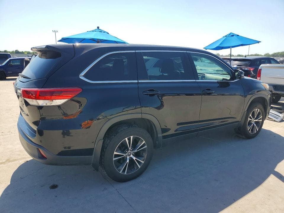 2019 TOYOTA HIGHLANDER LE LE 3