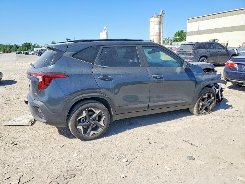 2025 KIA SELTOS S 3