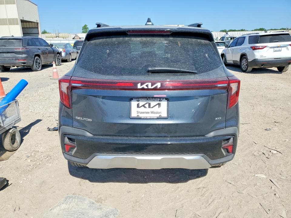 2025 KIA SELTOS S 6