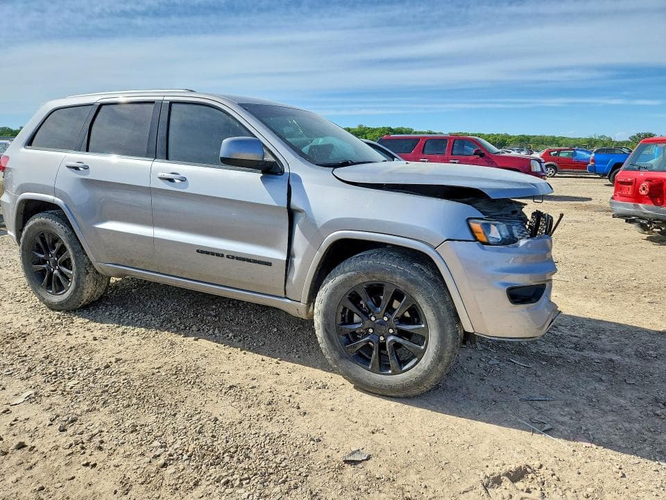 2017 JEEP GRAND CHEROKEE LAREDO 4