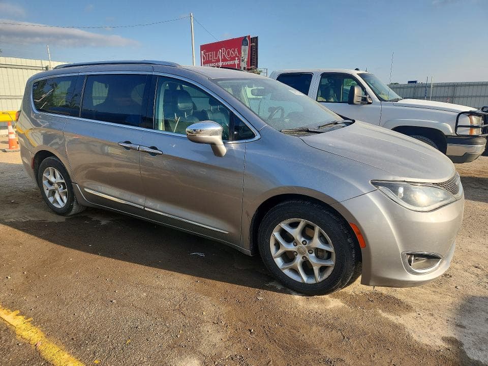 2020 CHRYSLER PACIFICA LIMITED LIMITED 4
