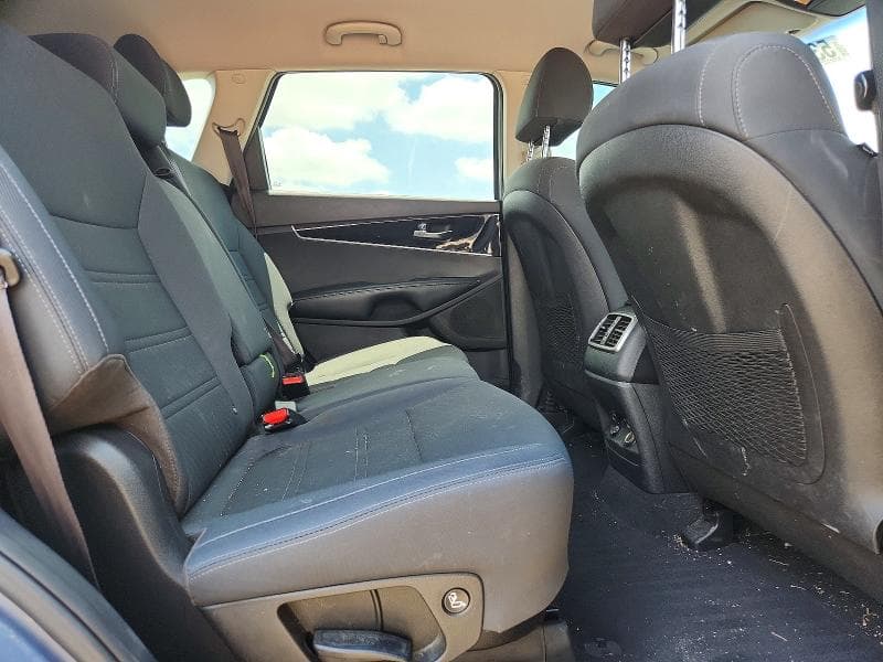 2020 KIA SORENTO LX LX 11