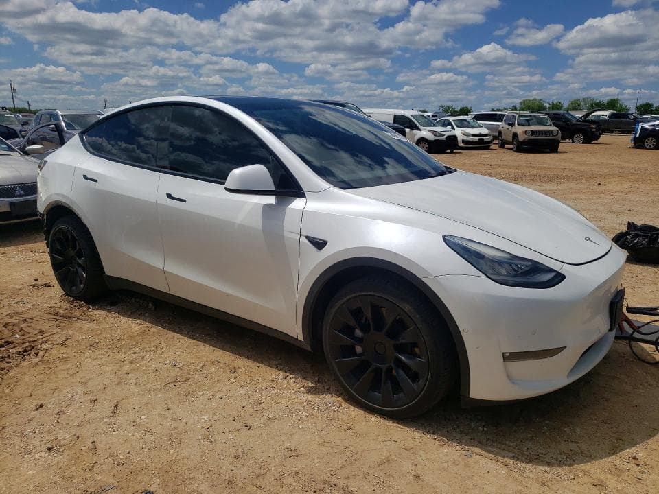 2021 TESLA MODEL Y 4