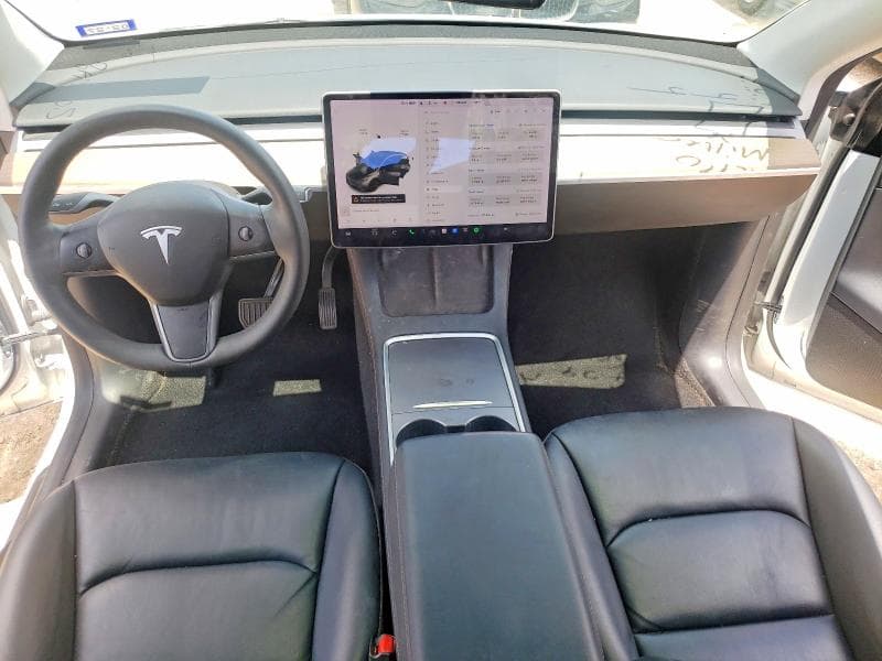 2021 TESLA MODEL Y 8