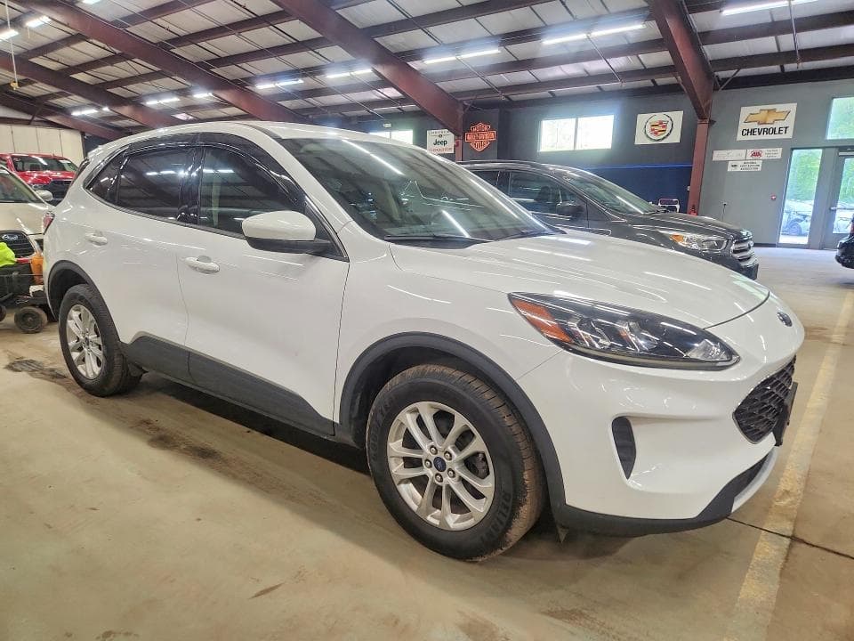 2020 FORD ESCAPE SE 5