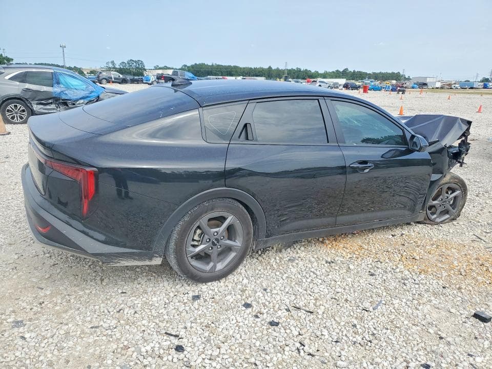 2025 KIA K4 LXS LXS 3
