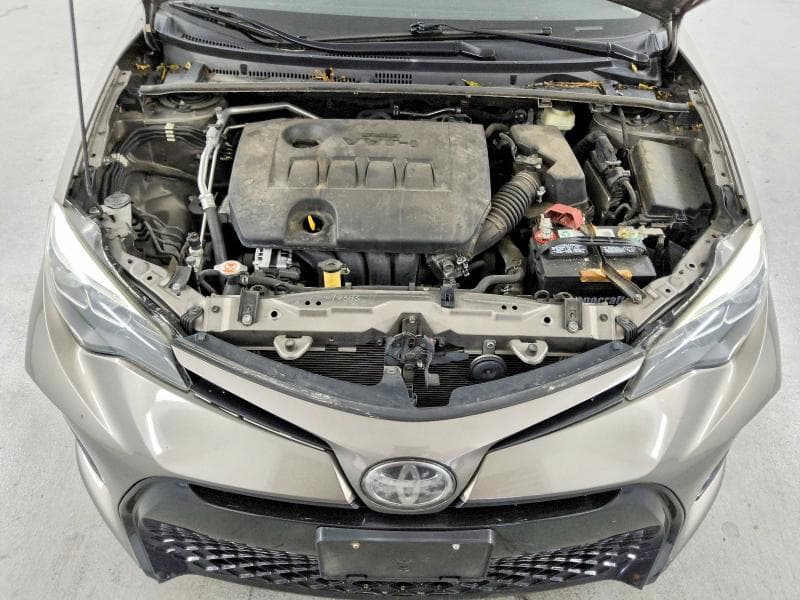 2019 TOYOTA COROLLA SE 11