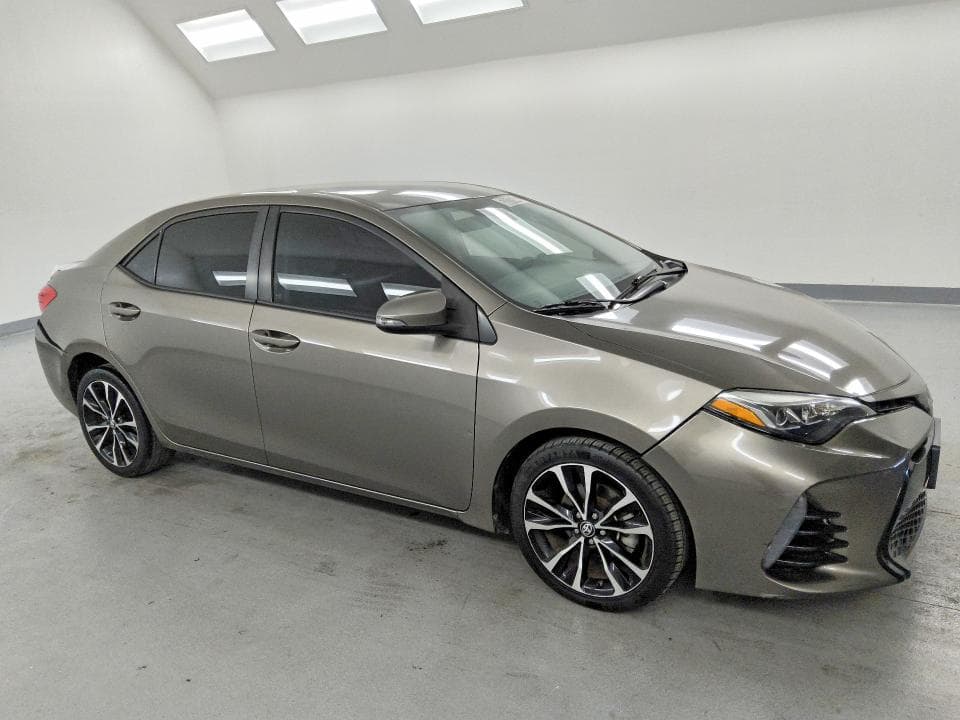2019 TOYOTA COROLLA SE 4