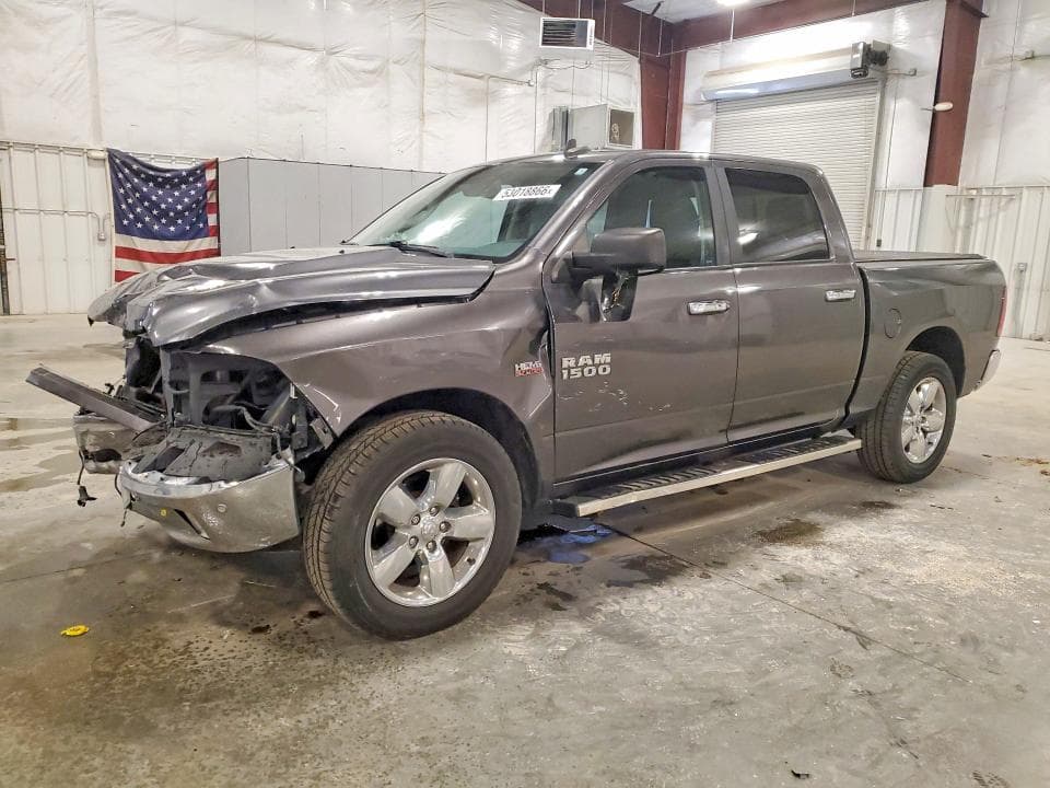 2017 RAM 1500 SLT - 1