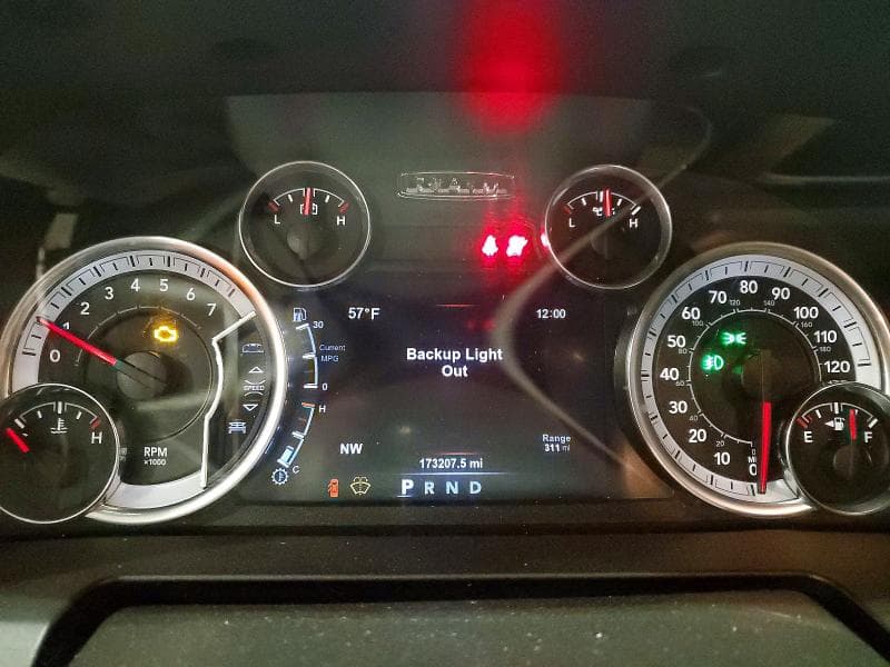 2017 RAM 1500 SLT 9