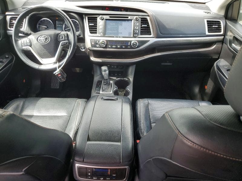 2018 TOYOTA HIGHLANDER LIMITED 8