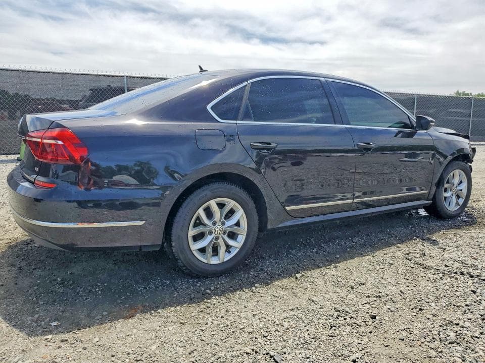 2017 VOLKSWAGEN PASSAT S S 3