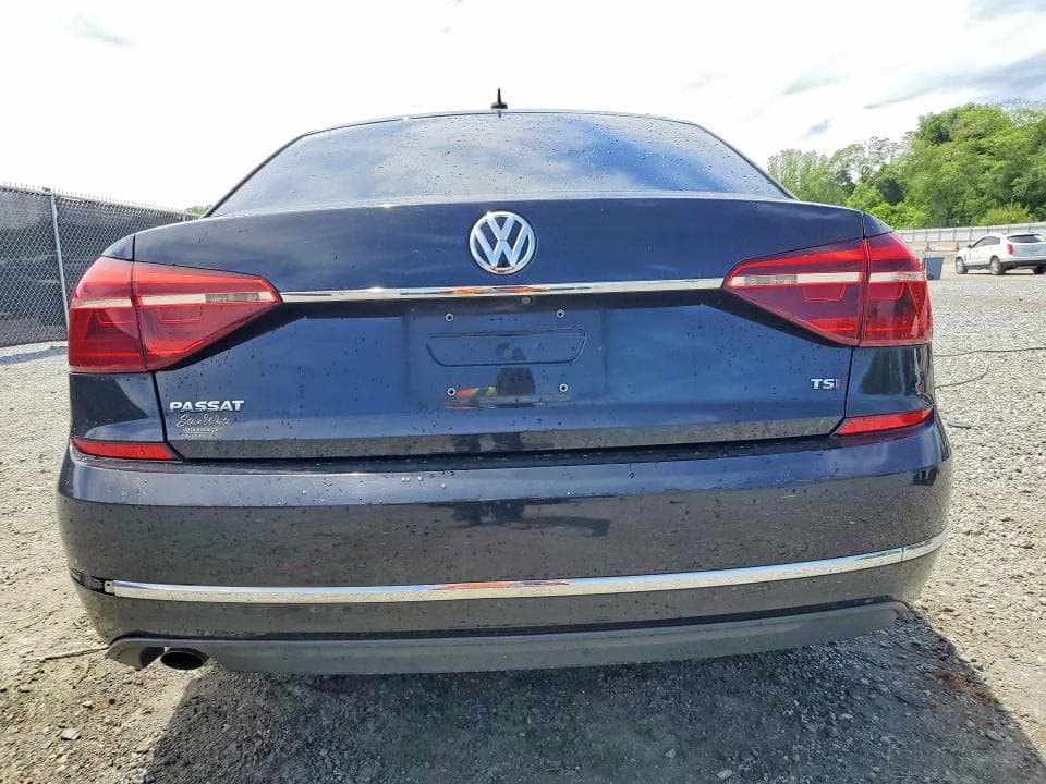 2017 VOLKSWAGEN PASSAT S S 6