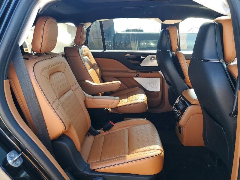 2021 LINCOLN AVIATOR BLACK LABEL 10