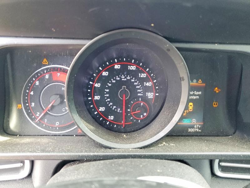 2021 HYUNDAI ELANTRA SE SE 9