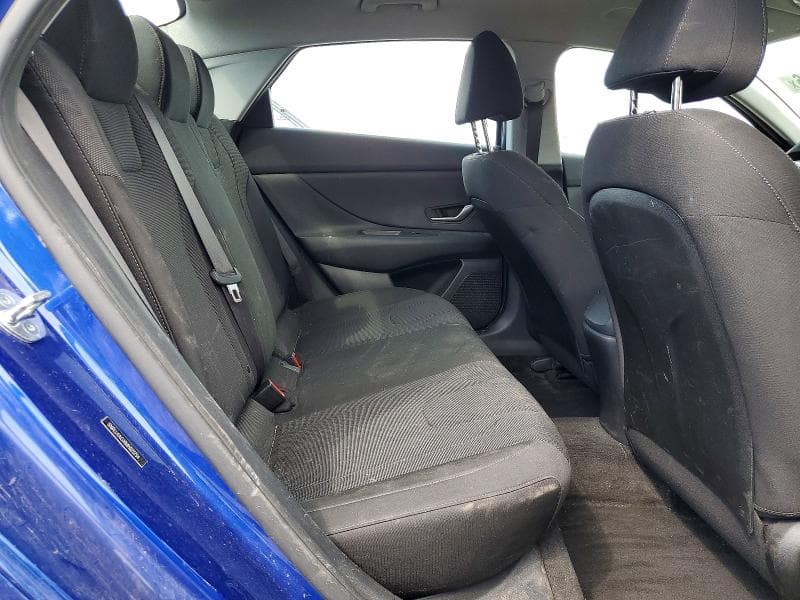 2021 HYUNDAI ELANTRA SE SE 10